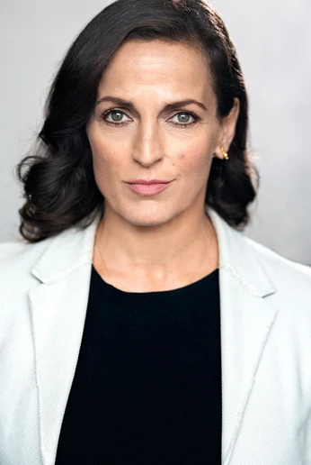 Nicole Ansari-Cox