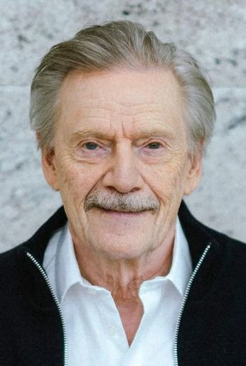 Jesper Christensen