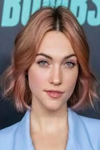Violett Beane